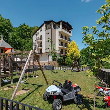 Pensiunea Apuseni Wild
