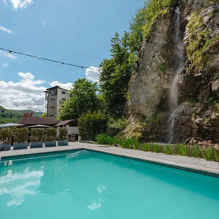 Pensiunea Apuseni Wild 3*
